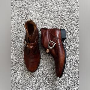 Ariat Heritage Buckle Ankle Booties Western Cowgirl Moto Horsegirl Size 7.5